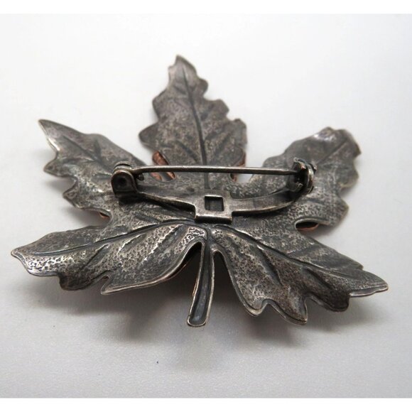 Maple Leaf Brooch 2" Pin Imitation Hematite Center Copper Silver Tone Metals - Picture 9 of 12